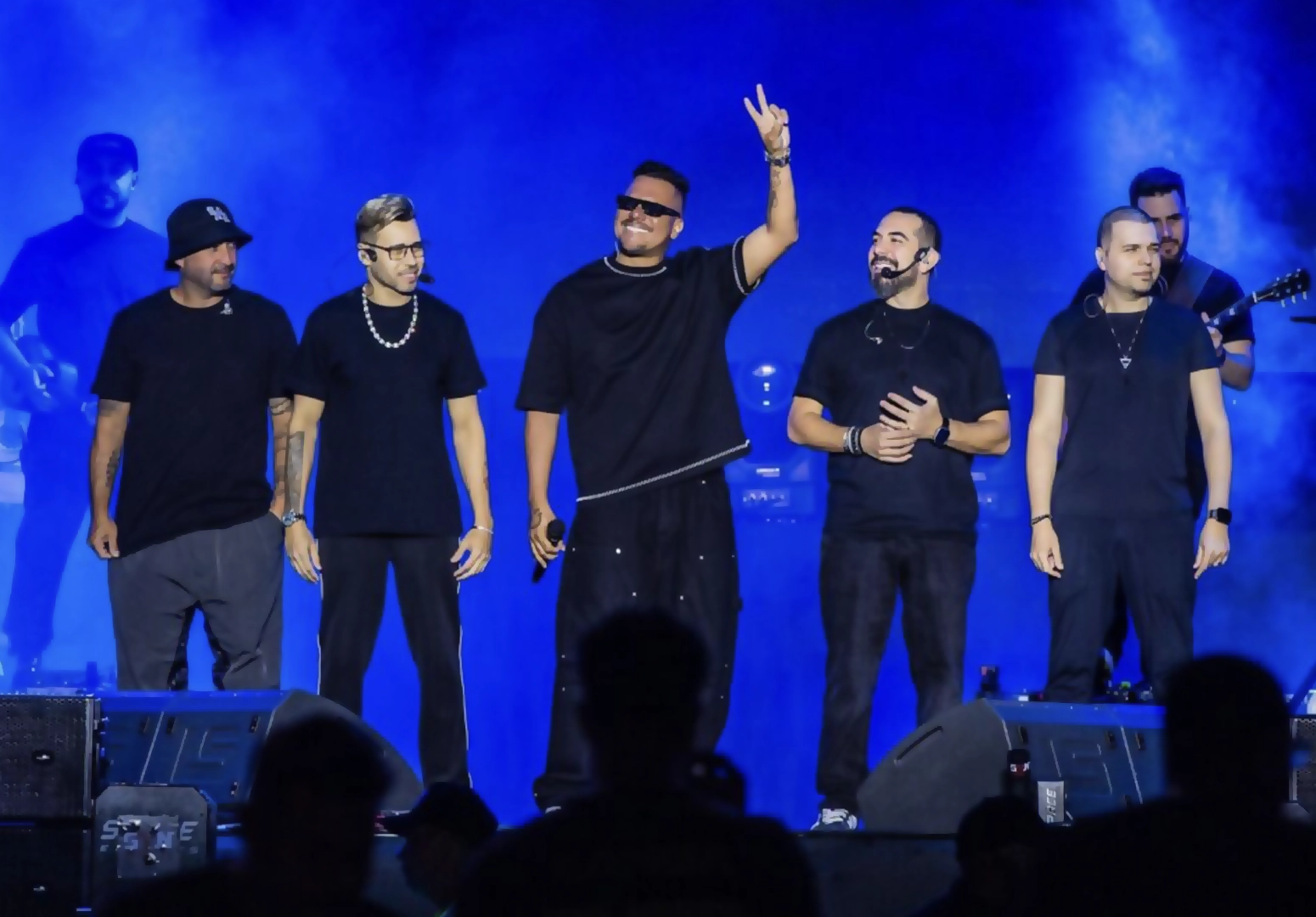 Saia da Suíte e caia no Pagode: Hospedagem VIP para Sorriso Maroto em Blumenau!